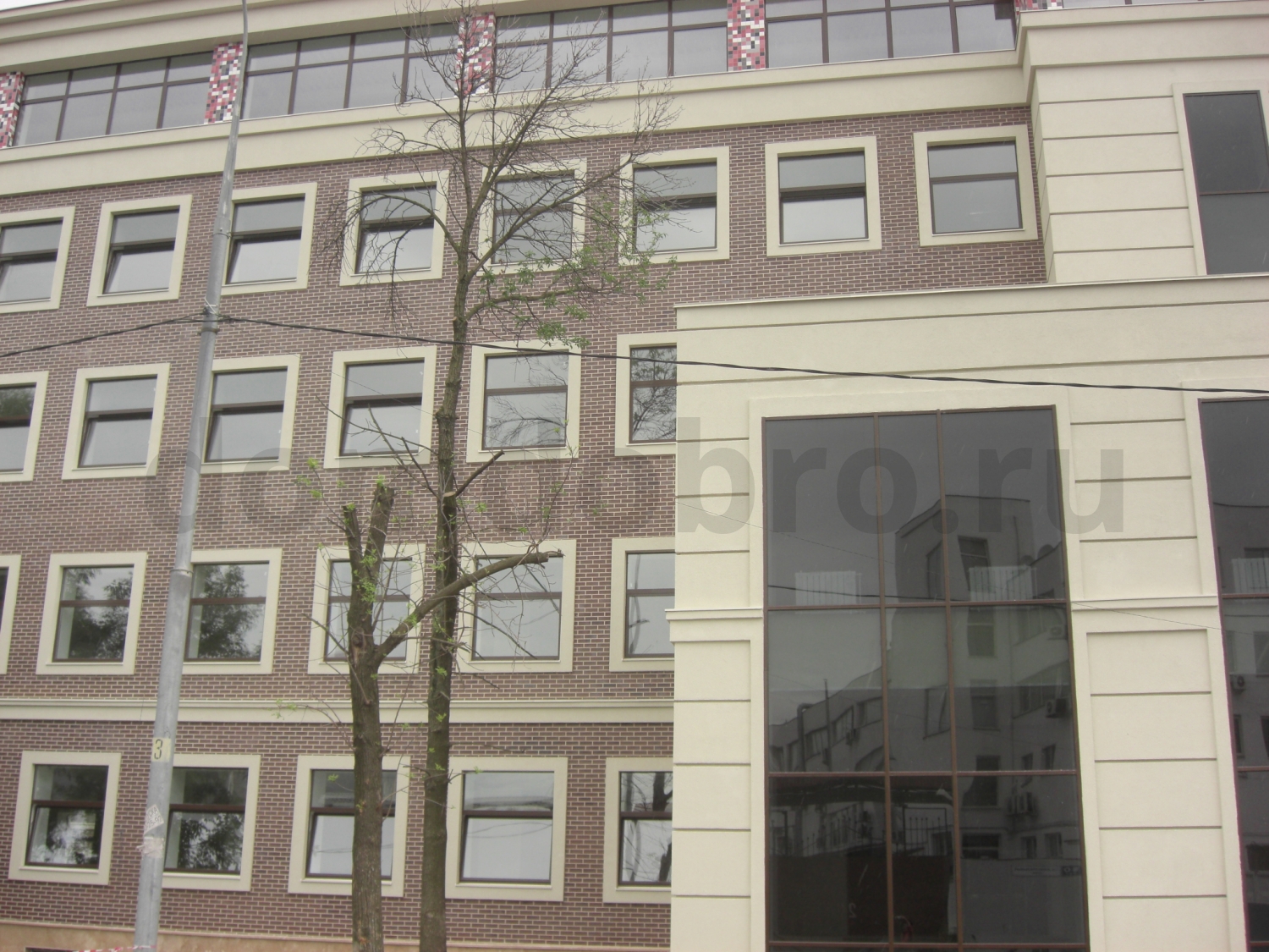 Фасад бизнес центра из клинкерной плитки 