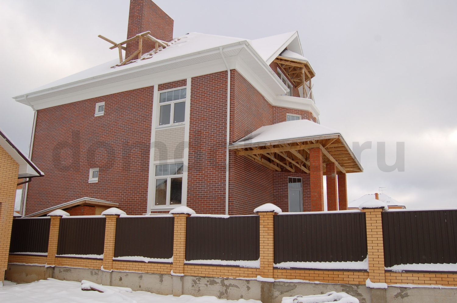 Облицовка дома гладкой клинкерной плиткой 