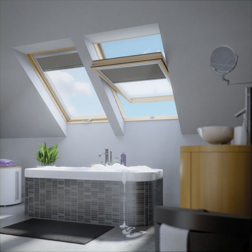 Среднеповоротные пластиковые окна Fakro PTP U4 66*118